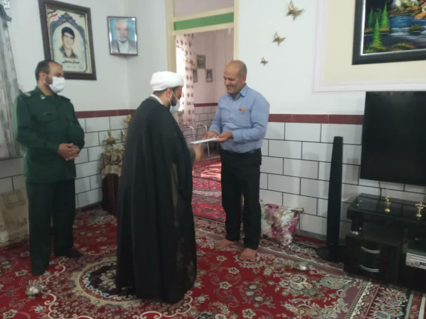 سرکشی از خانواده شهدای شهر شهباز محله بازنه