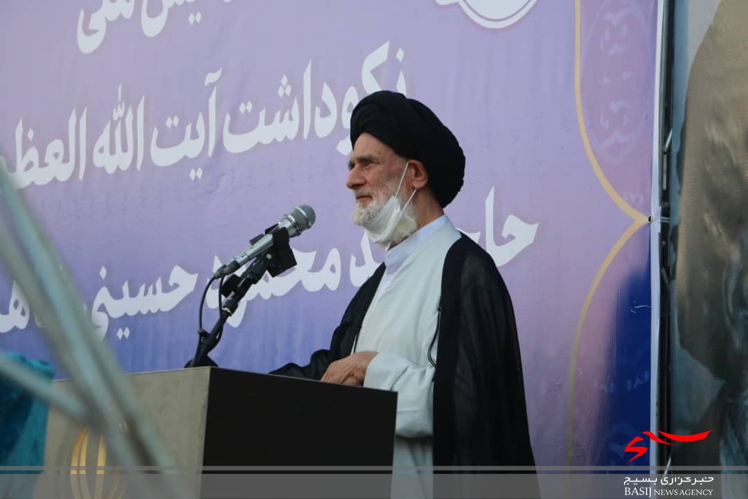 ارتباط عمیق بیت آیت الله شاهرودی با بیت امام خمینی (ره) ارتباط عمیق بیت آیت الله شاهرودی با بیت امام خمینی (ره)