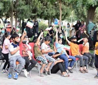 برپایی ایستگاه صلواتی توزیع شیرینی و شربت