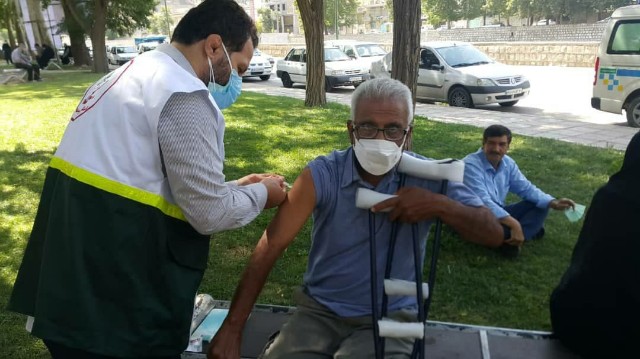 راه اندازی مرکز تجمیعی واکسیناسیون کرونا در لرستان توسط سپاه