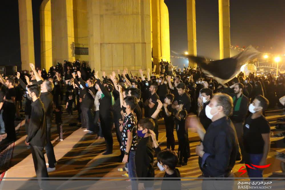عزاداری شب عاشورا در حرم ۱۴ شهید گمنام کوه خضرنبی