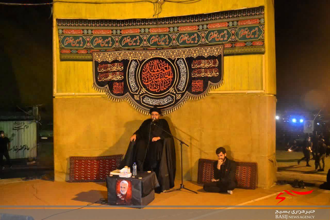 مراسم شام غریبان در یادمان شهدای گمنام کوه خضرنبی(ع)