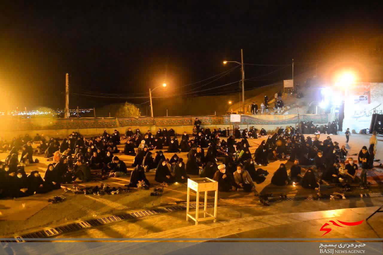 مراسم شام غریبان در یادمان شهدای گمنام کوه خضرنبی(ع)