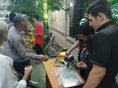 برپایی ایستگاه صلواتی به مناسبت عید بزرگ ولایت