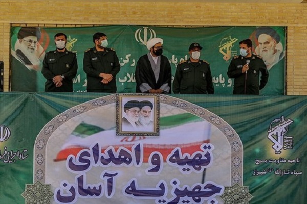توزیع ۵۰۰۰ بسته معیشتی توسط سپاه ثارالله تا پایان هفته دفاع مقدس در شیراز توزیع ۵۰۰۰ بسته معیشتی توسط سپاه ثارالله تا پایان هفته دفاع مقدس در شیراز