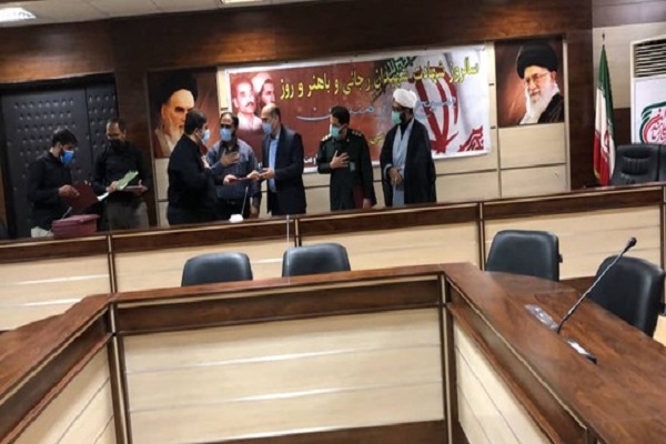 مراسم تجلیل از کارمندان نمونه بسیجی ادارات شهرستان جهرم مراسم تجلیل از کارمندان نمونه بسیجی ادارات شهرستان جهرم