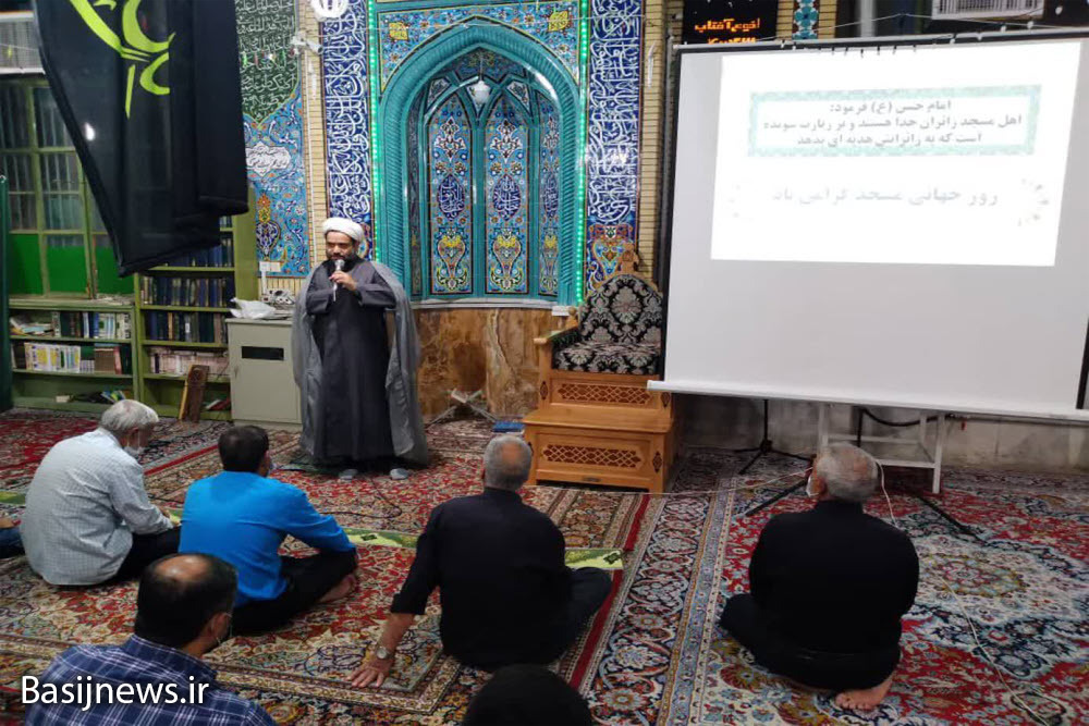 شهید &laquo;سلیمانی&raquo; و &laquo;حججی&raquo; عصاره و ثمره مسجد بودند