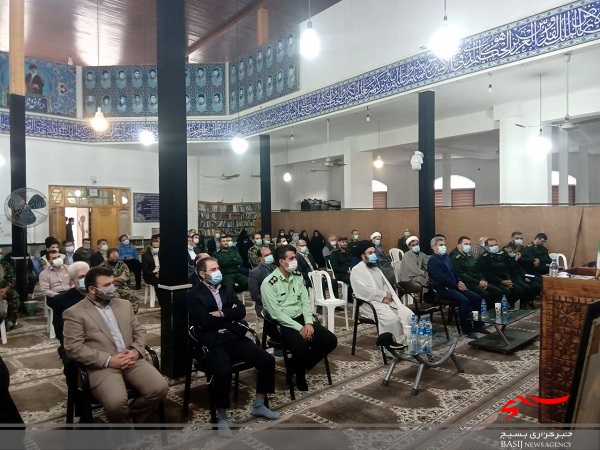 باید بر اساس مکتب ولایت به تکلیف خود عمل می کنیم
