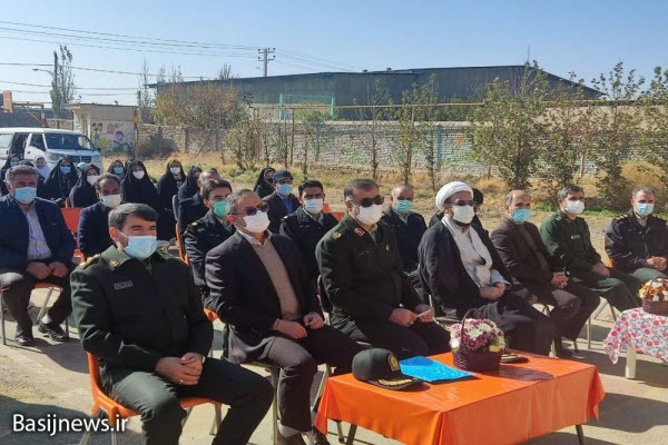 اجابت خواسته دانش&zwnj;آموزان روستای سلیمان&zwnj;آباد بهار توسط فرمانده نیروی انتظامی