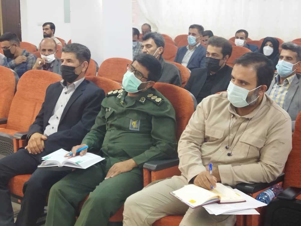 استان فارس از لحاظ مشکلات باید بعنوان استان کمتر برخوردار مورد توجه دولت و مجلس قرار گیرد
