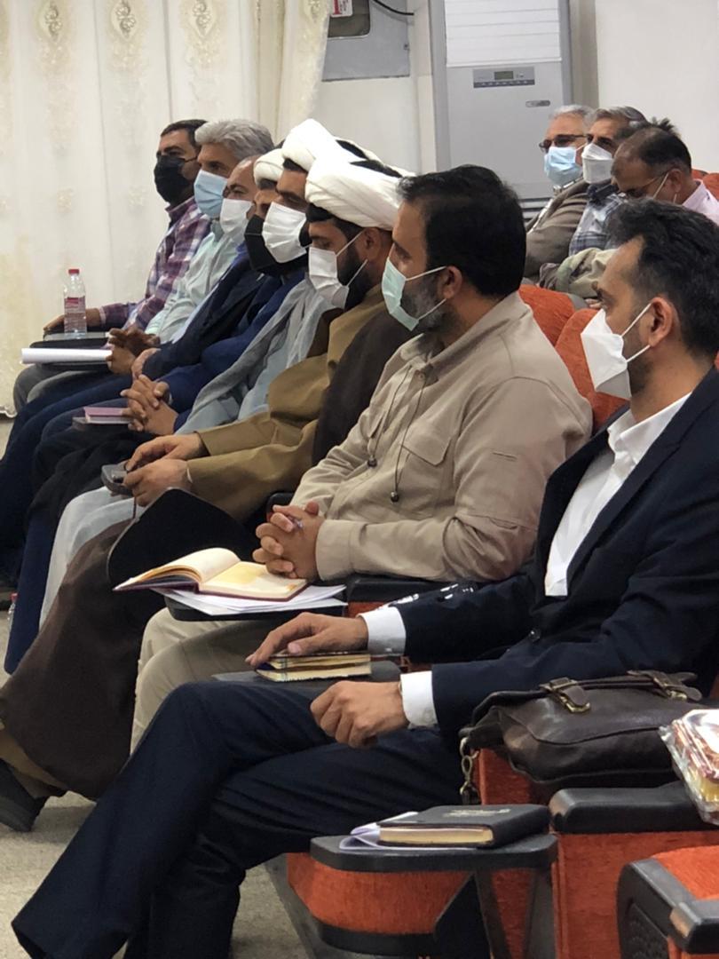 استان فارس از لحاظ مشکلات باید بعنوان استان کمتر برخوردار مورد توجه دولت و مجلس قرار گیرد