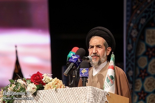 همایش قرآن و عترت و بسیج برگزار شد/ تجلیل از برگزیدگان &laquo;الحافظون&raquo;
