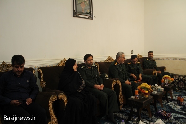 سرکشی از خانواده شهید ابراهیم زمانی در دلوار