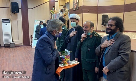 آیین تجلیل از خادمین اقامه نماز و خانواده&zwnj;های شهدا و جانبازان برگزار شد