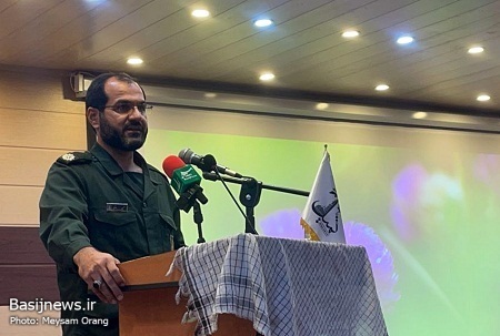 آیین تجلیل از خادمین اقامه نماز و خانواده&zwnj;های شهدا و جانبازان برگزار شد