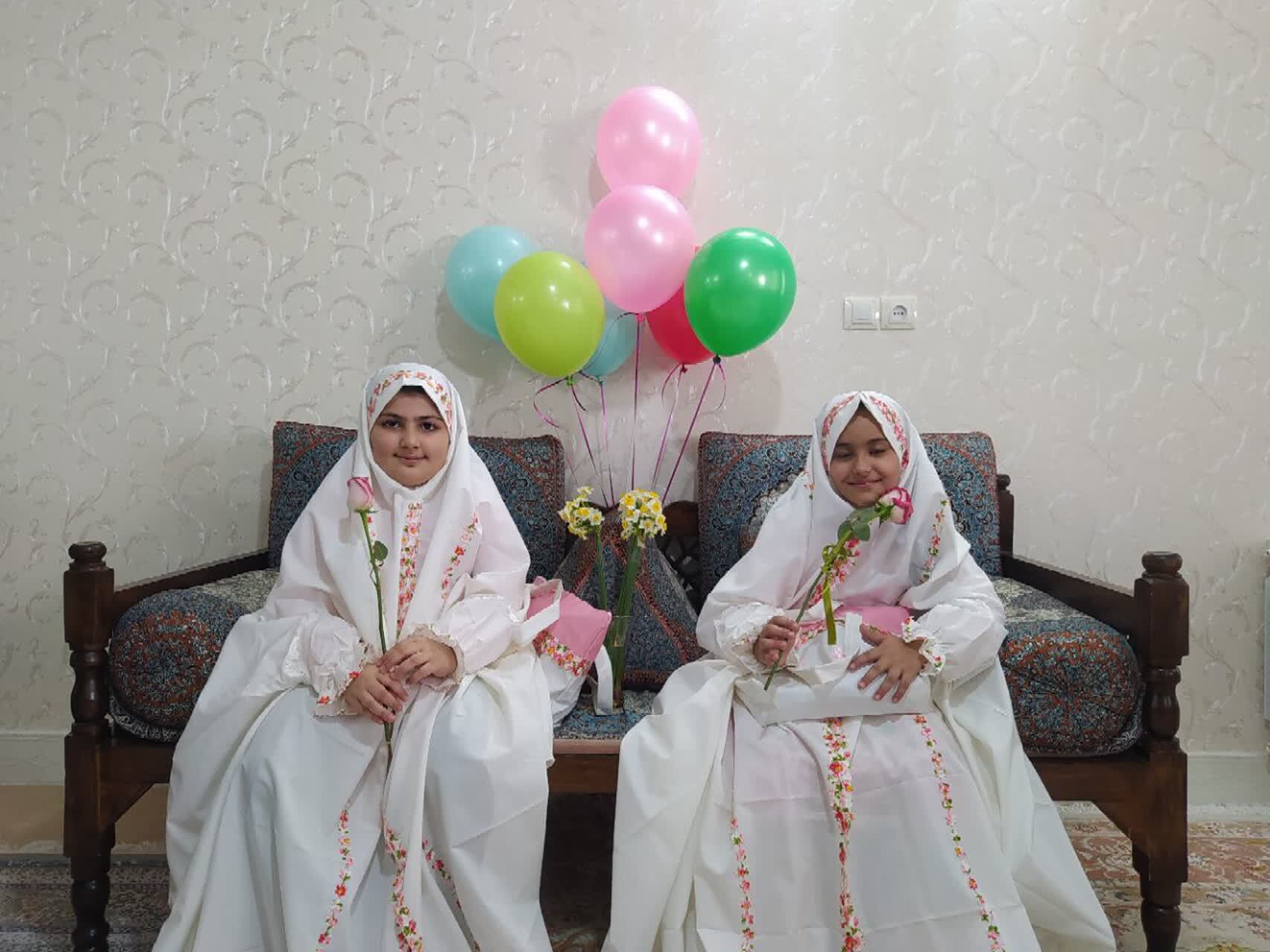 جشن تكليف دانش آموزان دختر مدرسه راهيان كوثر ابهر برگزار شد+تصاوير جشن تكليف دانش آموزان دختر مدرسه راهيان كوثر ابهر برگزار شد+تصاوير