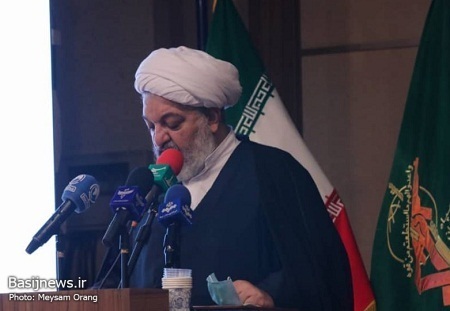 روش شناسی رهبر فرزانه انقلاب اسلامی در دستور کار قرار دارد