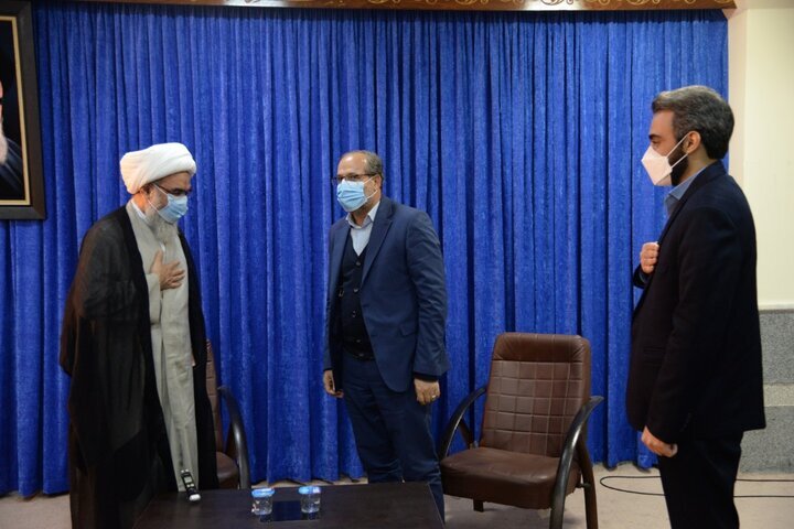 سفر معاون امور مجلس و ارتباطات اجتماعی دانشگاه آزاد اسلامی به بوشهر