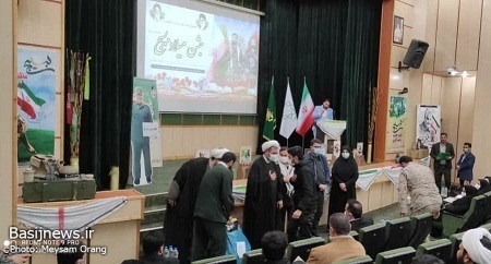 همایش تجلیل از فعالان نماز در ناحیه حمزه سیدالشهداء