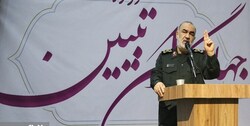 سختی‌ها را پشت سر خواهیم گذاشت/ تفکر بسیجی موجب شده از هیچ قدرتی نترسیم