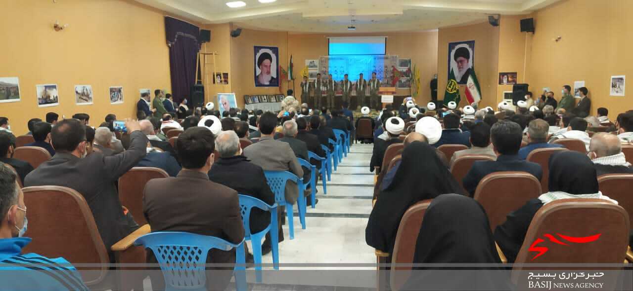 شهدای جهادگر سنگرسازان بی&zwnj;سنگر هستند