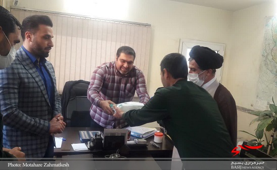 تجلیل نمایندگی ولی فقیه در بسیج اقشار قم از رزمنده دفاع مقدس &laquo;سید ریاض موسوی&raquo;
