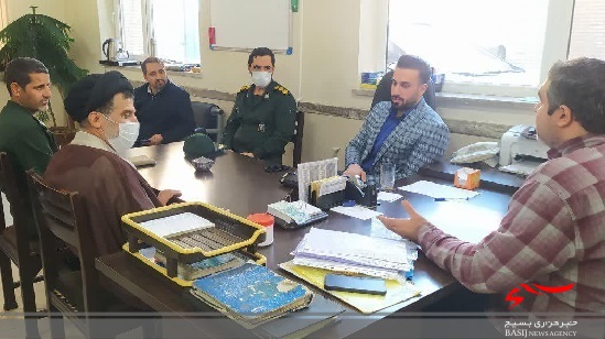تجلیل نمایندگی ولی فقیه در بسیج اقشار قم از رزمنده دفاع مقدس &laquo;سید ریاض موسوی&raquo;