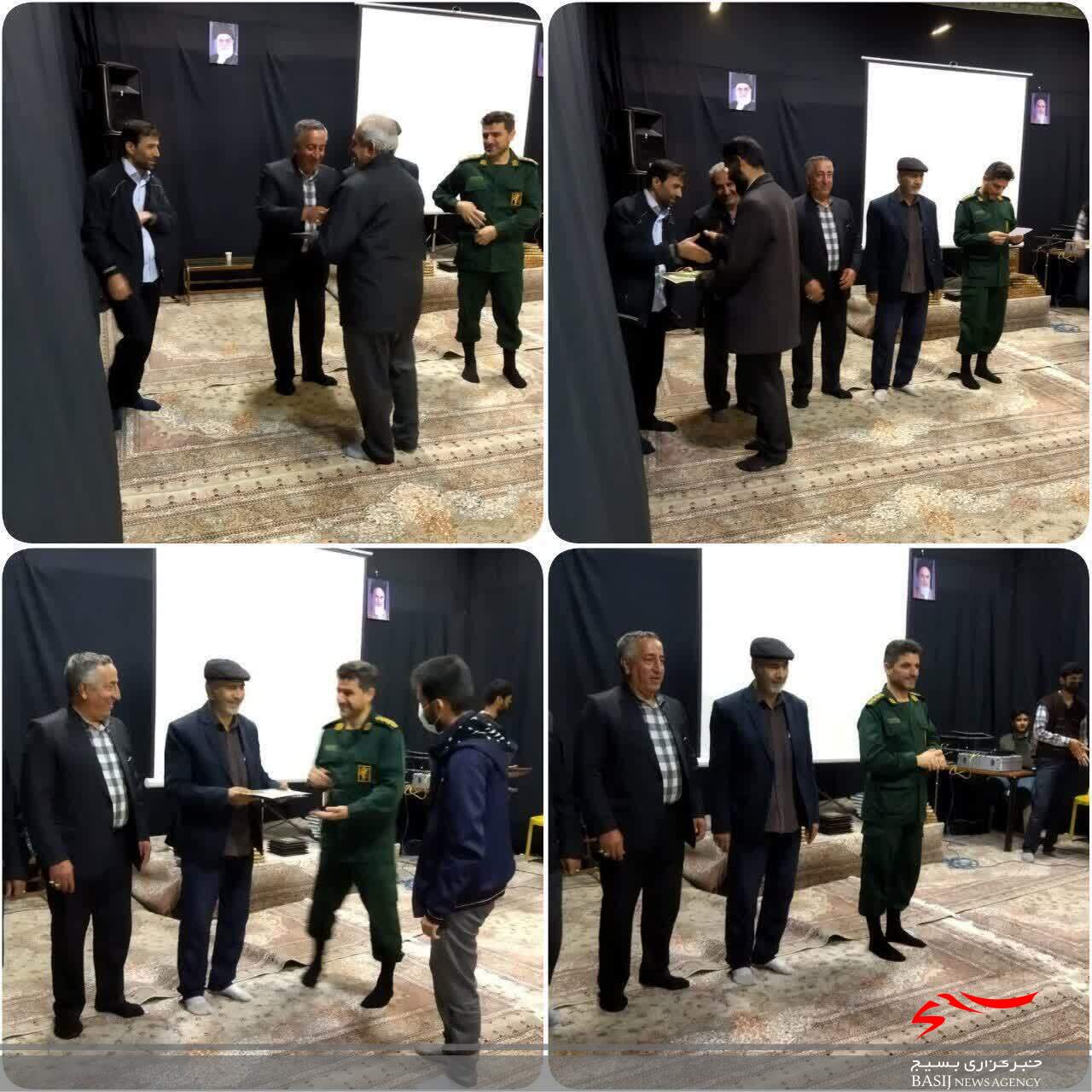 جهادگران طرح شهید سلیمانی حوزه شهید ورزنده تجلیل شدند جهادگران طرح شهید سلیمانی حوزه شهید ورزنده تجلیل شدند