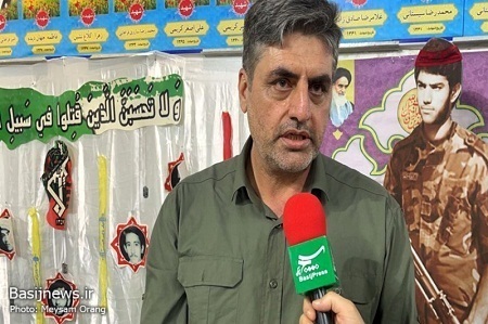 غافل از حال مادران کهنسال شهدا نباشیم