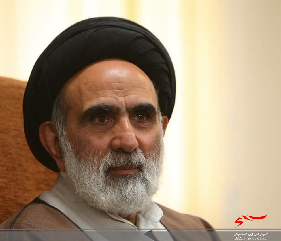بسیج معجزه الهی است