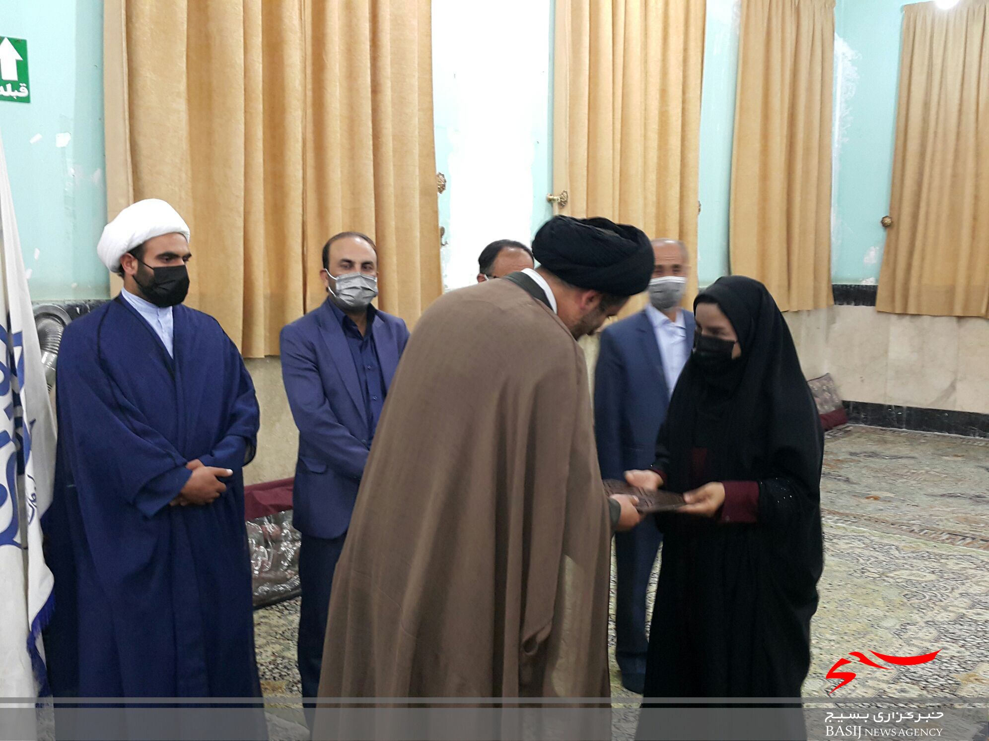 کتاب بوی تند خردل در یاسوج رونمایی شد