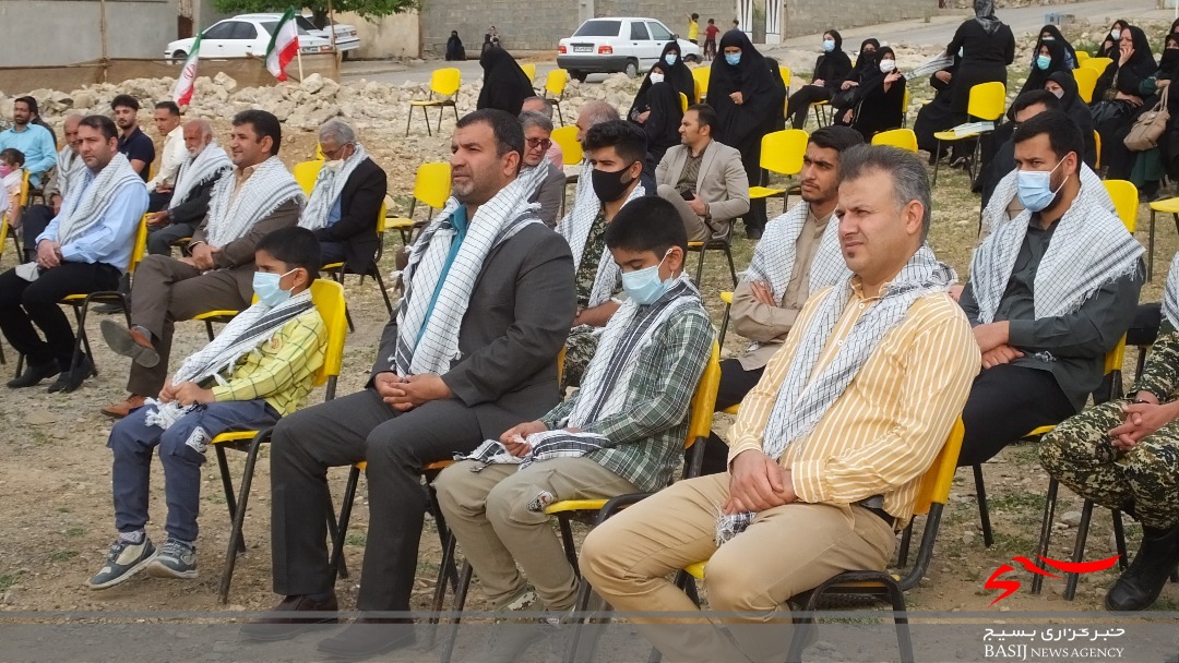 یادواره 11شهید والامقام روستای گناوه گچساران/ سردار مثنوی: تداوم و صدور انقلاب به برکت خون شهداست یادواره 11شهید والامقام روستای گناوه گچساران/ سردار مثنوی: تداوم و صدور انقلاب به برکت خون شهداست