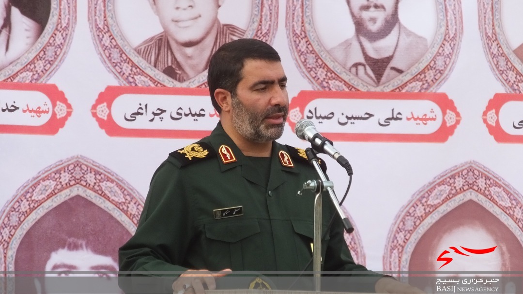 یادواره 11شهید والامقام روستای گناوه گچساران/ سردار مثنوی: تداوم و صدور انقلاب به برکت خون شهداست یادواره 11شهید والامقام روستای گناوه گچساران/ سردار مثنوی: تداوم و صدور انقلاب به برکت خون شهداست