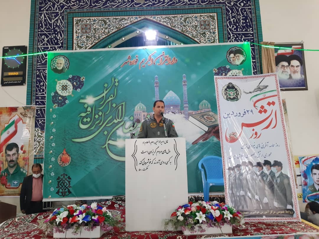 ارتش در محرومیت&zwnj;زدایی، همانند دوران دفاع مقدس در کنار مردم است
