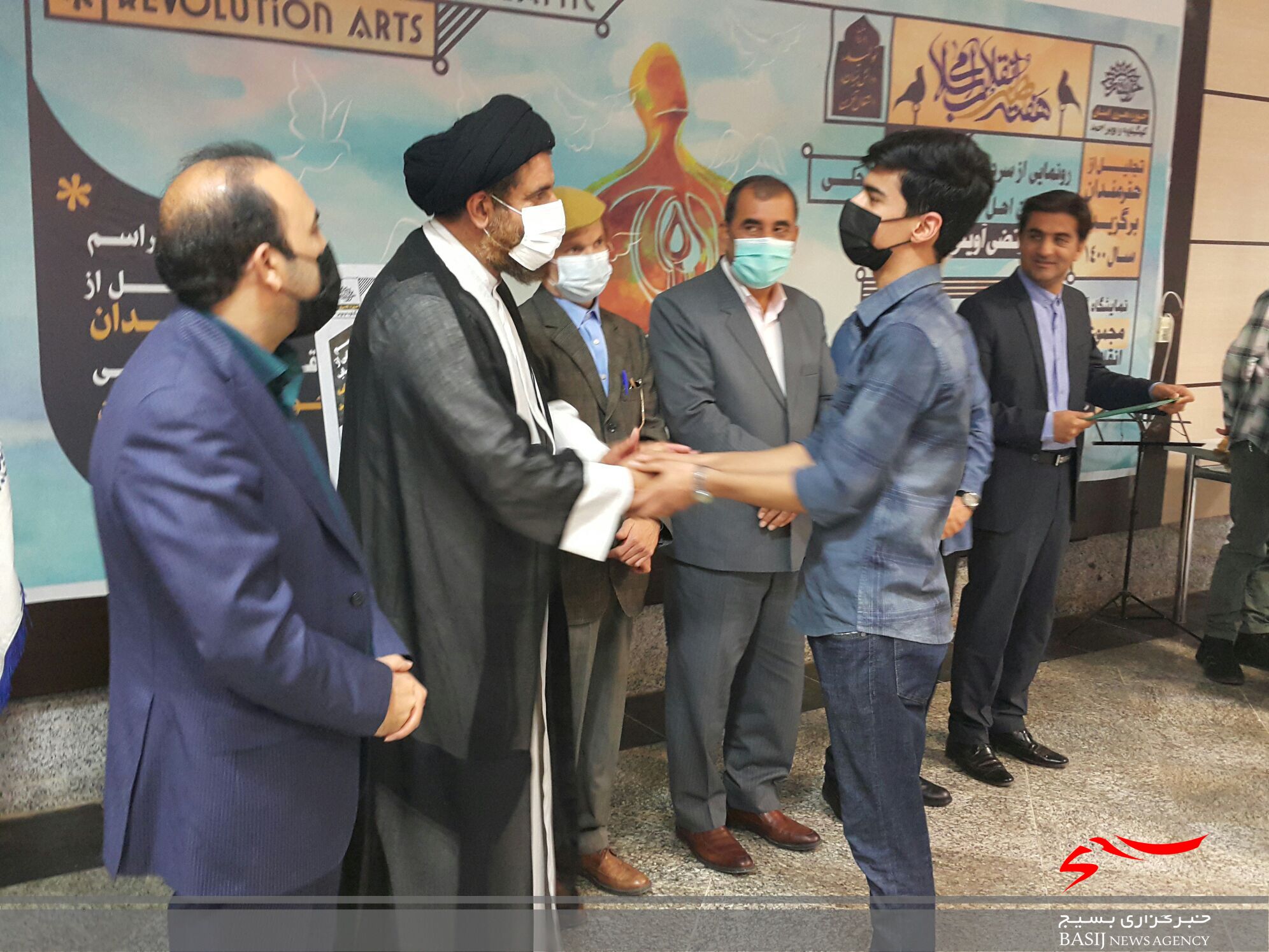 هنرمندان برگزیده سال ۱۴۰۰ کهگیلویه و بویراحمد تجلیل شدند+(تصاویر )