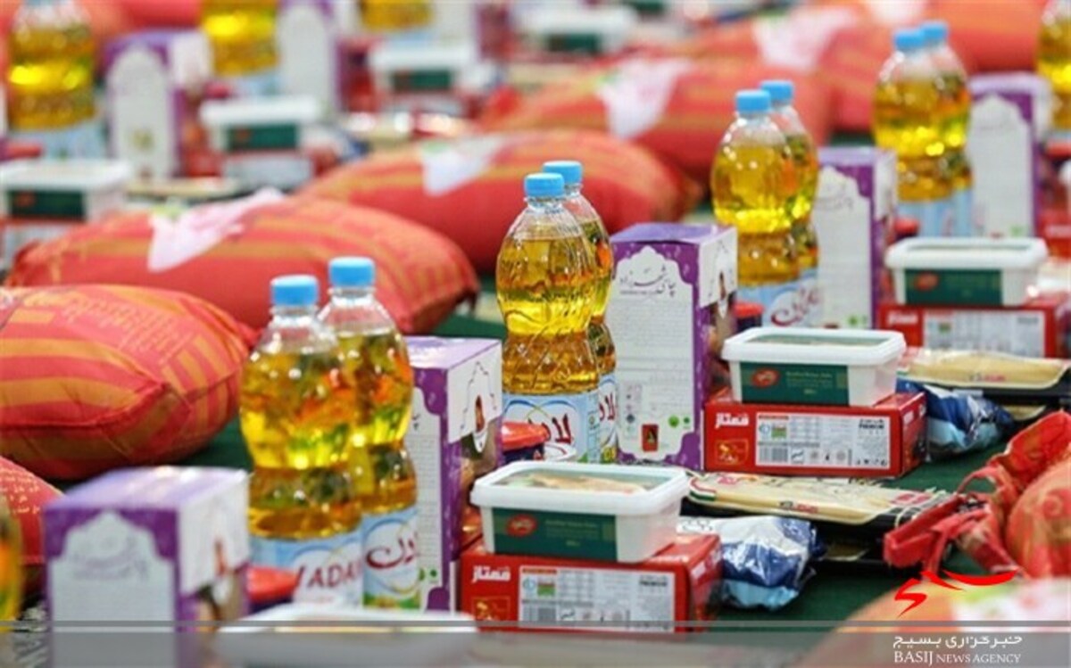 توزیع۲ هزار  بسته معیشتی در میان نیازمندان انزلی