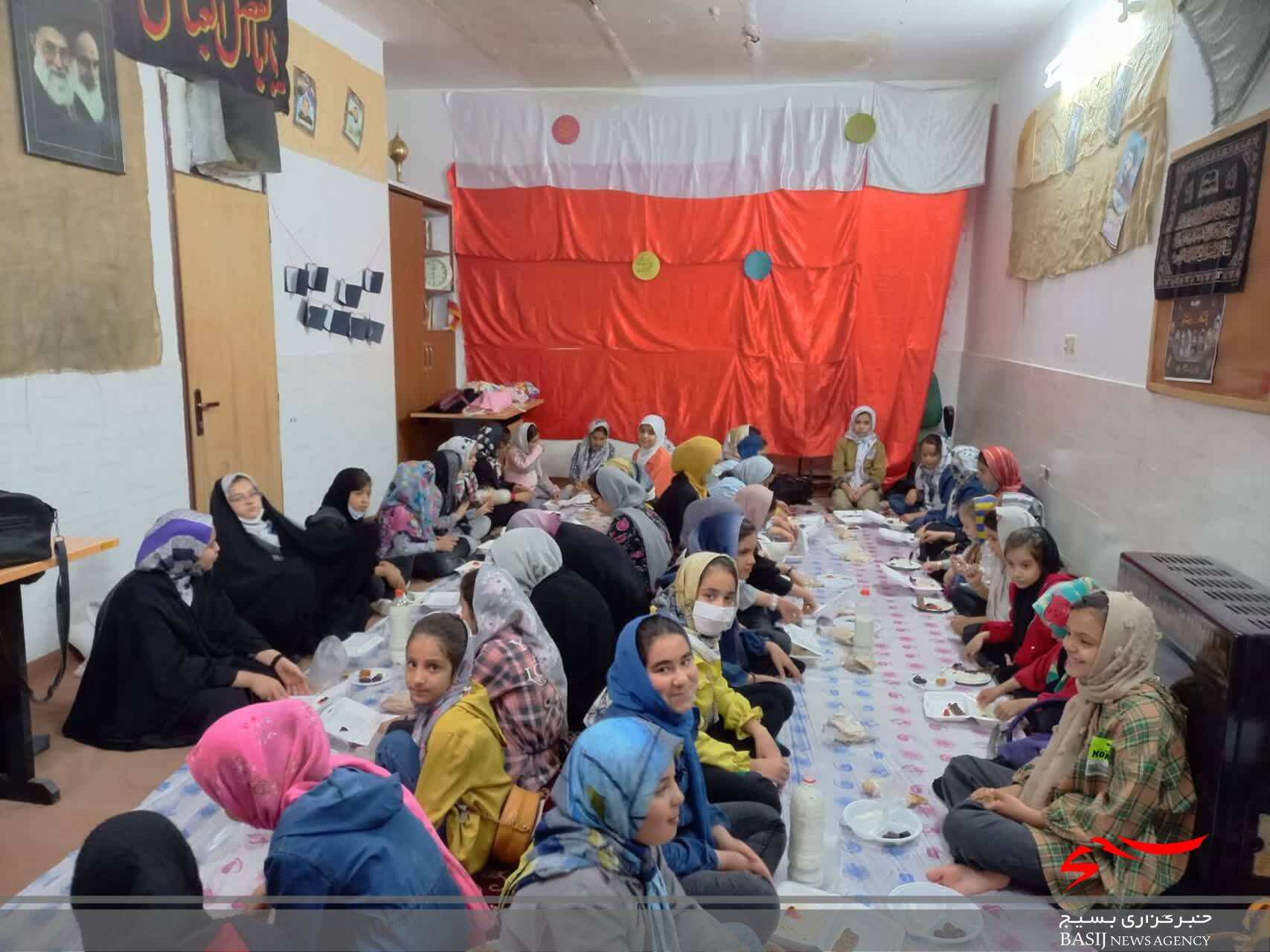 جشن فرشته ها ویژه دختران روزه اولی در جعفریه برگزار شد جشن فرشته ها ویژه دختران روزه اولی در جعفریه برگزار شد