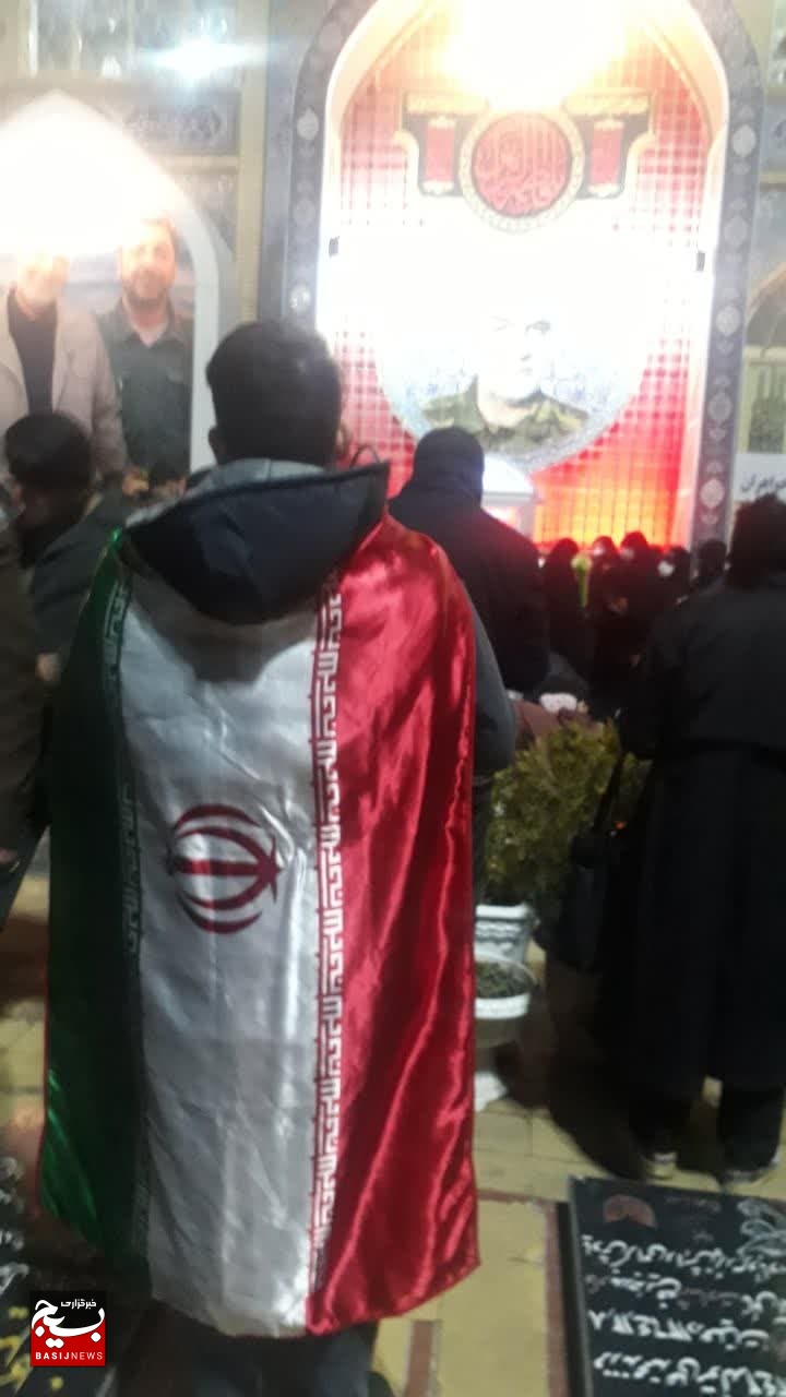 تلاش موکب داران عراقی برای پذیرایی از زائران حاج قاسم تلاش موکب داران عراقی برای پذیرایی از زائران حاج قاسم