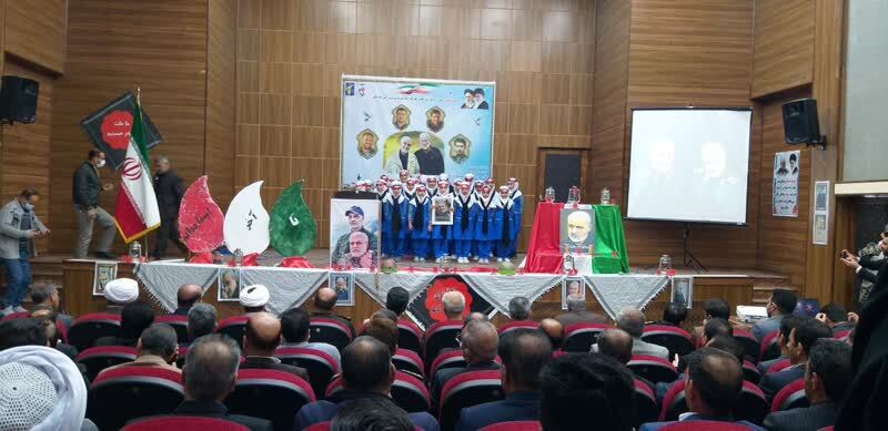 مراسم سومین سالگرد شهادت سردارقاسم سلیمانی همرزمانشان باحضور مردم ولایتمدار شهرستان دره شهربرگزارشد