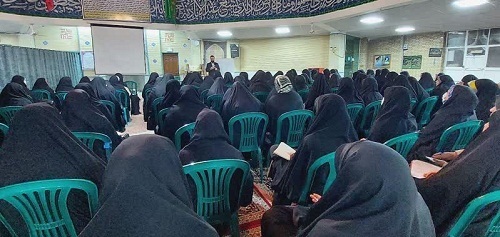 برگزاری دوره توانمندسازی سرگروه های صالحین در ناحیه مالک اشتر