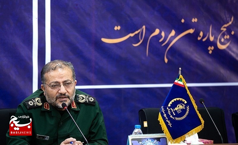 جهاد و امیدآفرینی و خدمت، رویکردهای سازمان بسیج در محرومیتزدایی هستند/زنجیره خدمت، تکلیف الهی است جهاد و امیدآفرینی و خدمت، رویکردهای سازمان بسیج در محرومیتزدایی هستند/زنجیره خدمت، تکلیف الهی است