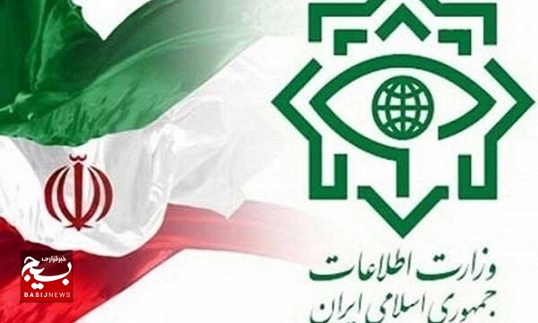 یکی از مهمترین عوامل نفوذی سرویس جاسوسی انگلیس دستگیر شد یکی از مهمترین عوامل نفوذی سرویس جاسوسی انگلیس دستگیر شد