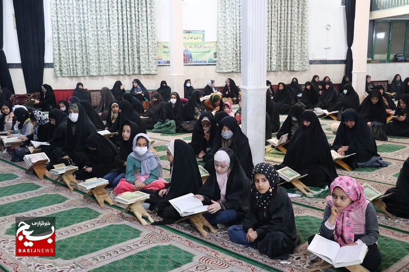 محفل انس با قرآن و یادبود سیدالشهدای جبهه مقاومت در مسجد امام هادی دامغان