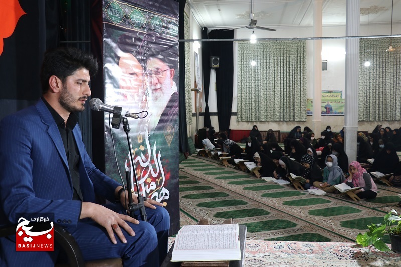 محفل انس با قرآن و یادبود سیدالشهدای جبهه مقاومت در مسجد امام هادی دامغان