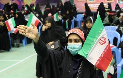 اجتماع دختران حاج قاسم در ورزشگاه 12 هزار نفری آزادی