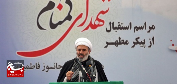 استقبال از پیکرمطهر ۱۰ شهید گمنام در اردبیل