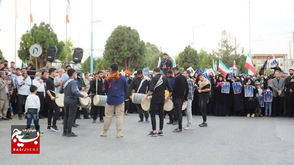 تشییع باشکوه پیکر مطهر شهید خوشنام در گچساران + تصاویر و فیلم