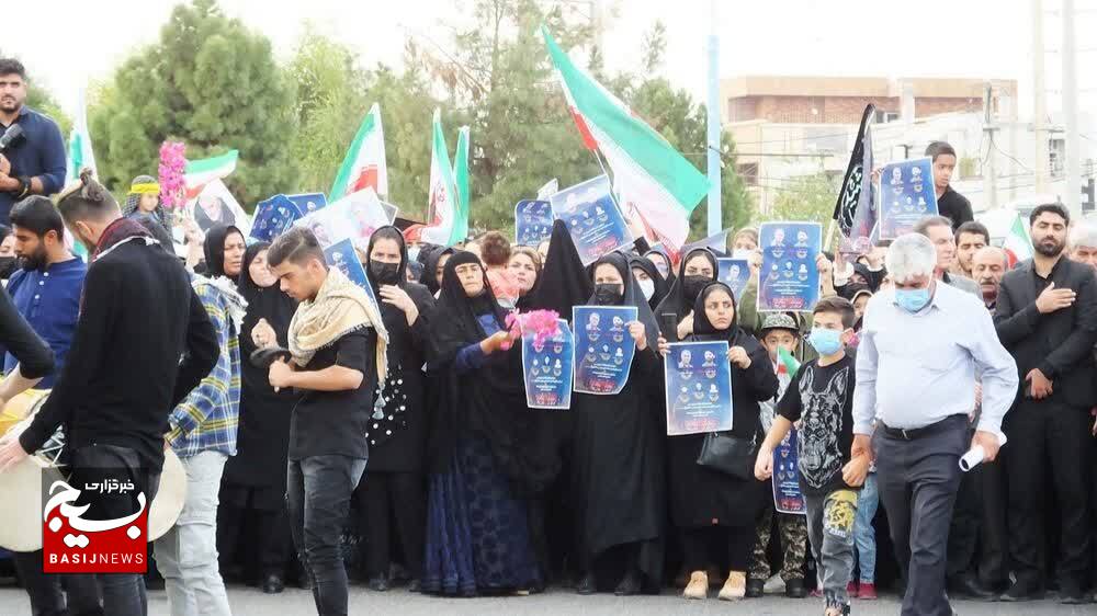 تشییع باشکوه پیکر مطهر شهید خوشنام در گچساران + تصاویر و فیلم