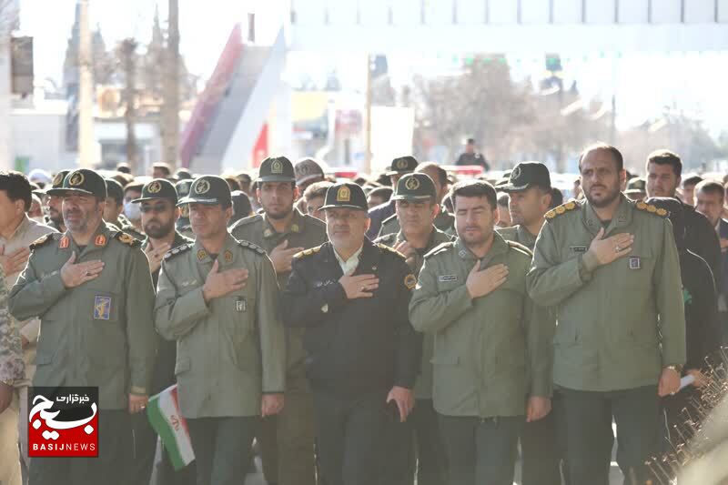 مراسم تشییع بسیجی شهید داوود جاودانیان در یاسوج