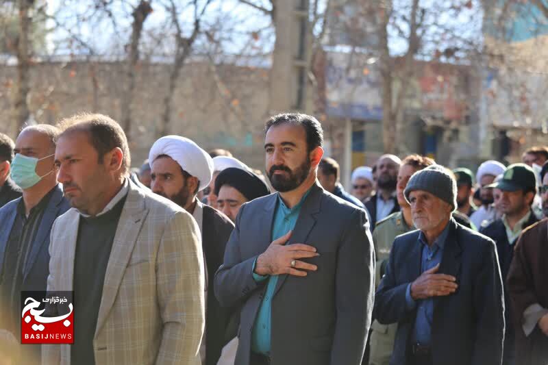 مراسم تشییع بسیجی شهید داوود جاودانیان در یاسوج